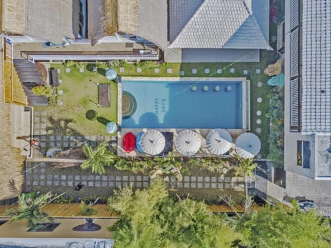 Property building, Pool view, Swimming pool, sunbed