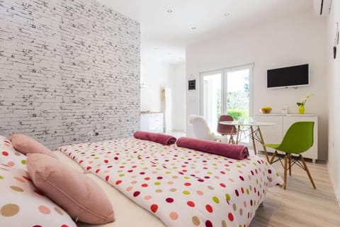 CANDY ap.-near center,bus,beach+free parking place Apartment in Zadar