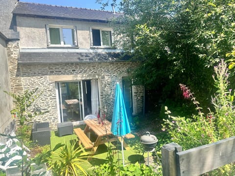 De la campagne au Mont-Saint-Michel House in Brittany