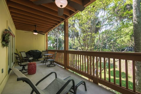 335 Palmetto Walk - Locke Nest III House in Edisto Beach