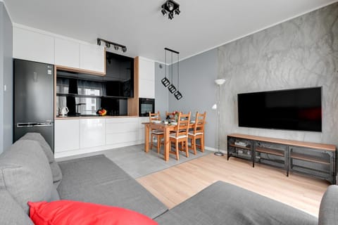 Property building, TV and multimedia, Kitchen or kitchenette, Seating area