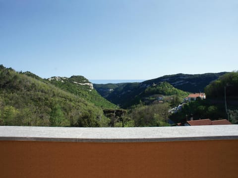 View (from property/room), Balcony/Terrace, Mountain view