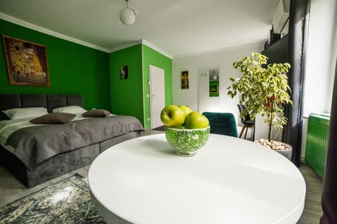 Photo of the whole room, Decorative detail, Bedroom, Family