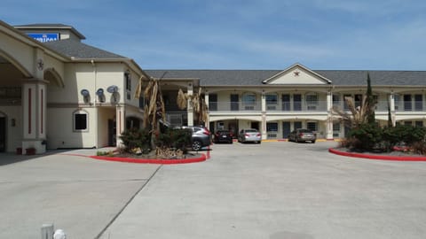 Property building, Parking