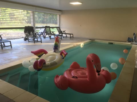 Swimming pool, Swimming pool