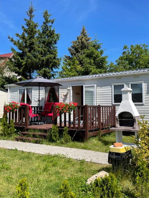 Property building, BBQ facilities