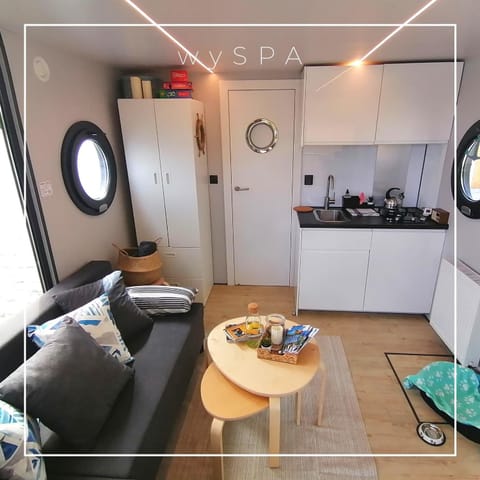 wySPA Kaszuby-domki na wodzie Apartment in Pomeranian Voivodeship