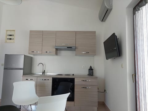 TV and multimedia, Kitchen or kitchenette