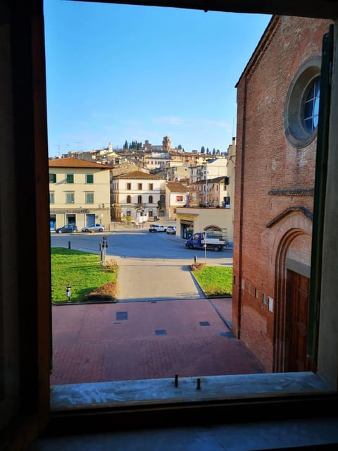 City view, Street view