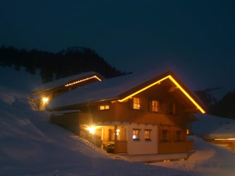 Property building, Winter