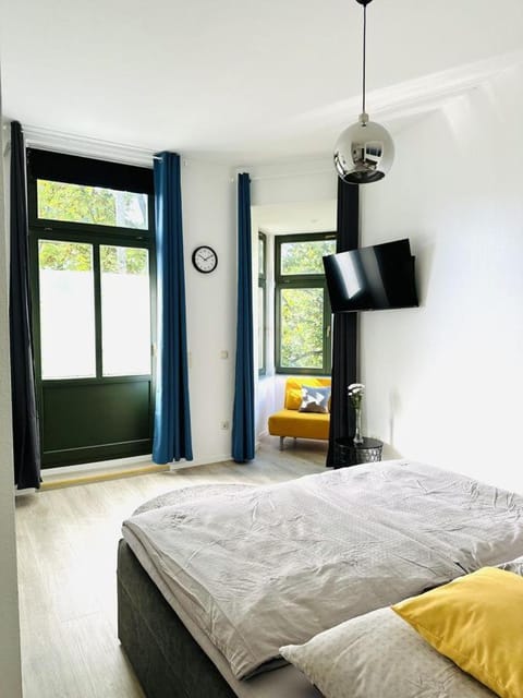 Communal lounge/ TV room, Bedroom