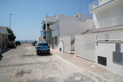 Property building, Sea view, Street view, Quiet street view