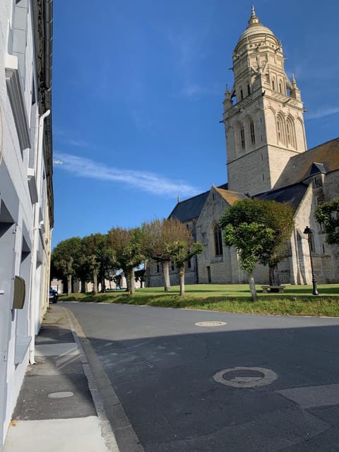 FORREST GUEST HOUSE ; LA MAISON DE FORREST House in Normandy