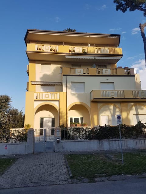 Apartamento Vittoria Marina di Pietrasanta Apartment in Emilia-Romagna
