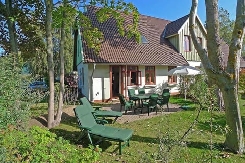 Ferienhaussiedlung Strandperlen Sanddornhof 2a (Typ VIII) House in Wustrow