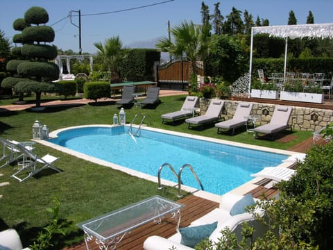 Spring, Day, Natural landscape, Garden, Garden view, Pool view, Swimming pool, sunbed