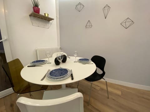 Lumineux T2 situé dans l'hyper centre de Tours Apartment in Tours