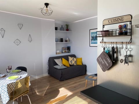 Lumineux T2 situé dans l'hyper centre de Tours Apartment in Tours