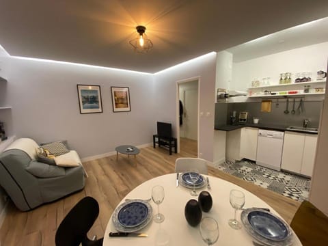 Lumineux T2 situé dans l'hyper centre de Tours Apartment in Tours