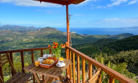 Balcony/Terrace, Landmark view, Mountain view, Sea view