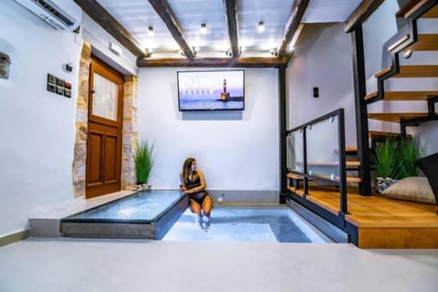Pool view, Swimming pool, Swimming pool