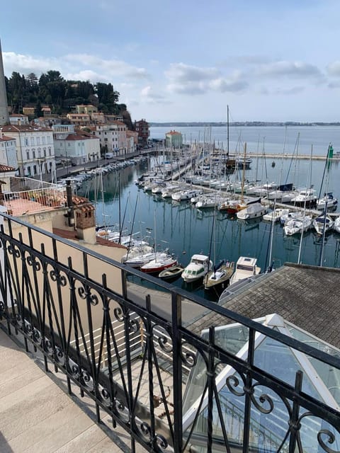 Studio Urban Apartment in Piran