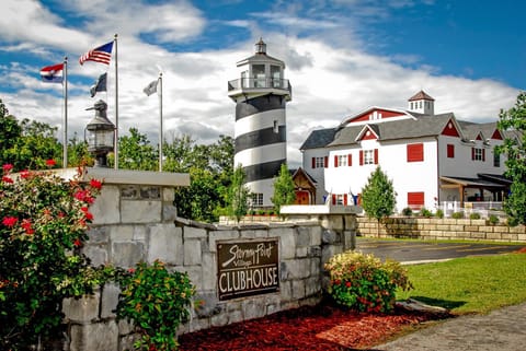 Property building, Day