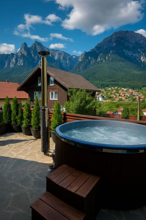 Natural landscape, Hot Tub, Mountain view