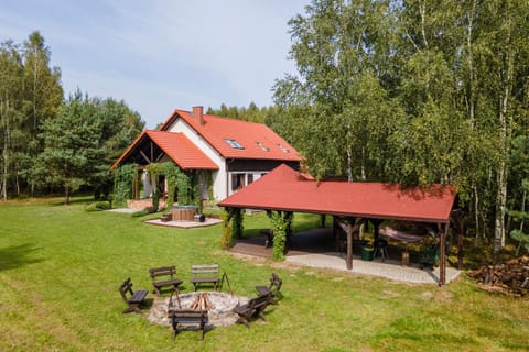 Property building, Natural landscape, BBQ facilities, Hot Tub