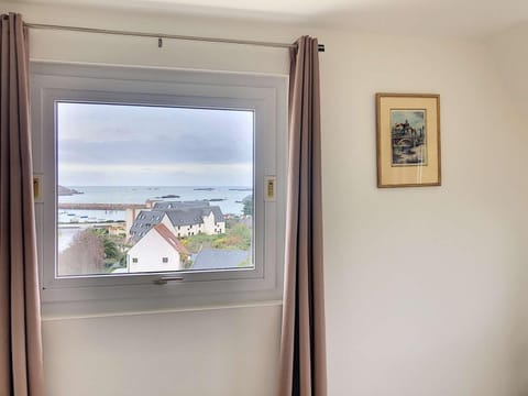 Superbe maison avec jardin, proche plage, chiens admis - FR-1-542-25 House in Brittany