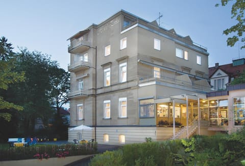 Property building, Day
