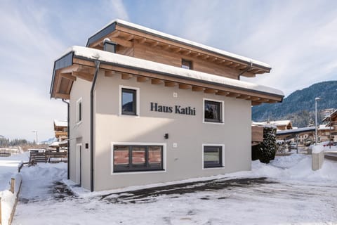 Property building, Day, Winter