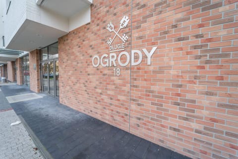 Golden Apartments Garden Gates Apartment in Gdansk