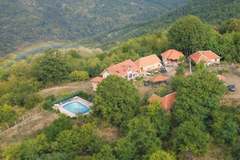 Property building, Spring, Day, Natural landscape, Bird's eye view, Mountain view, Pool view, Swimming pool