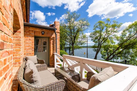 Property building, Balcony/Terrace