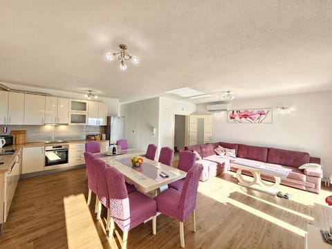 Modern villa with jacuzzi, beautiful sea view, near Split! Villa 36A Villa in Podstrana