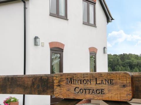 Minton Lane Cottage House in Wales