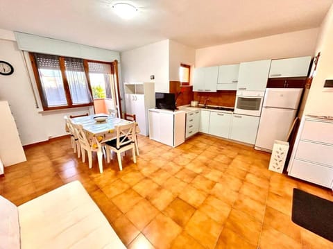 Trilo Rossano, Marcelli Apartment in Marcelli