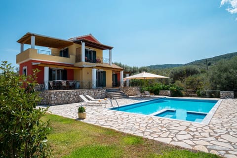 Natural landscape, Garden, Balcony/Terrace, City view, Garden view, Landmark view, Pool view, Sea view, Swimming pool