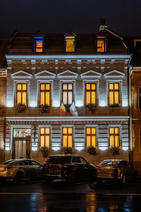 Property building, Night