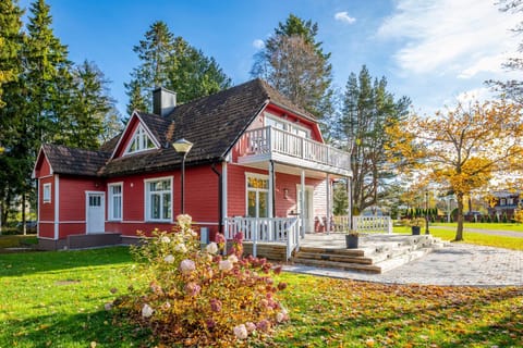 Property building, Garden