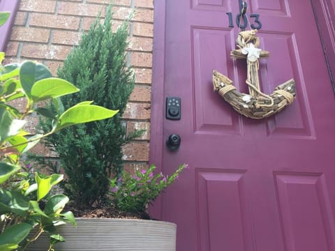 Southern Sophistication at Hickory Apartment in Summerville