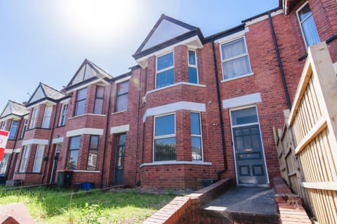 Property building, Street view