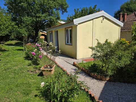 Sunny Bay Village Campground/
RV Resort in Kotor Municipality