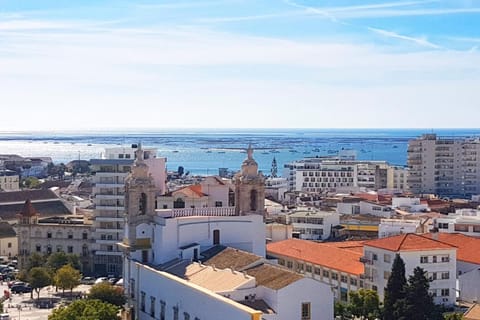City view, Sea view