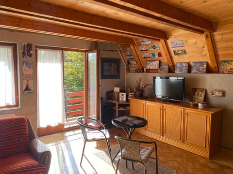 Vikendica Stojanović House in Zlatibor District, Serbia