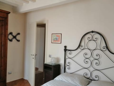 Decorative detail, Bedroom