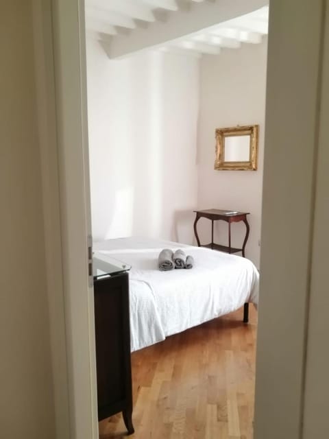 Decorative detail, Bedroom