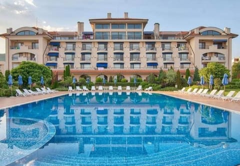 Pool view, Swimming pool, Swimming pool
