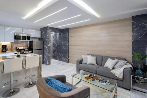 Executive Hotel Suite Downtown Free Parking Apartment hotel in Honolulu